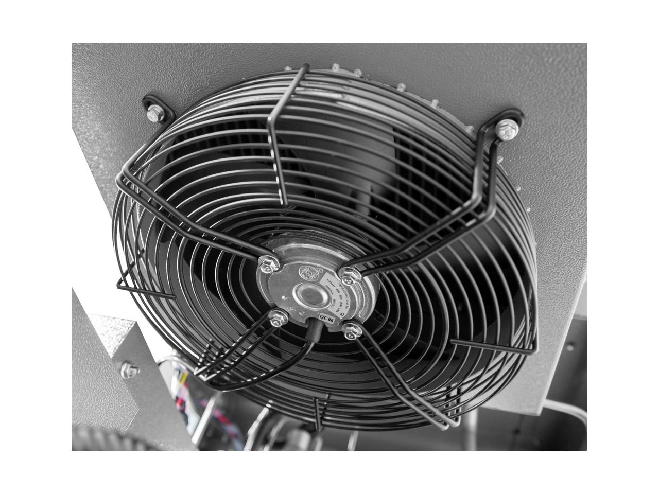 Airpress Kompresor śrubowy APS 25 IVR X 10 bar 25 KM/18.5 kW 620-2390 l/min Airpress Kompresor śrubowy APS 25 IVR X 10 bar 25 KM/18.5 kW 620-2390 l/min